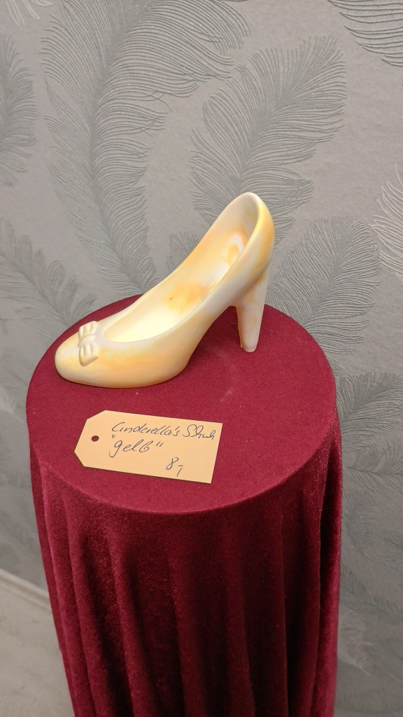 1063 - Cinderellas Schuh Gelb