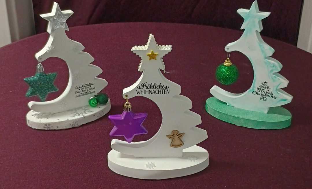 Gegossene Tannenbäume