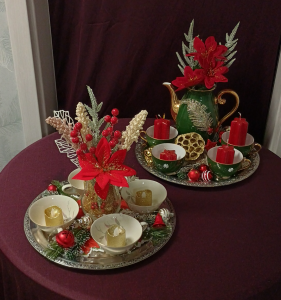 Adventskränze aus Kaffetassen