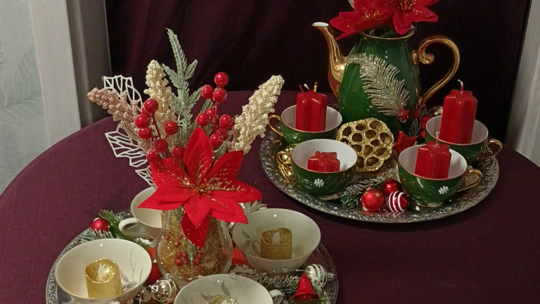 Adventskränze aus Kaffetassen