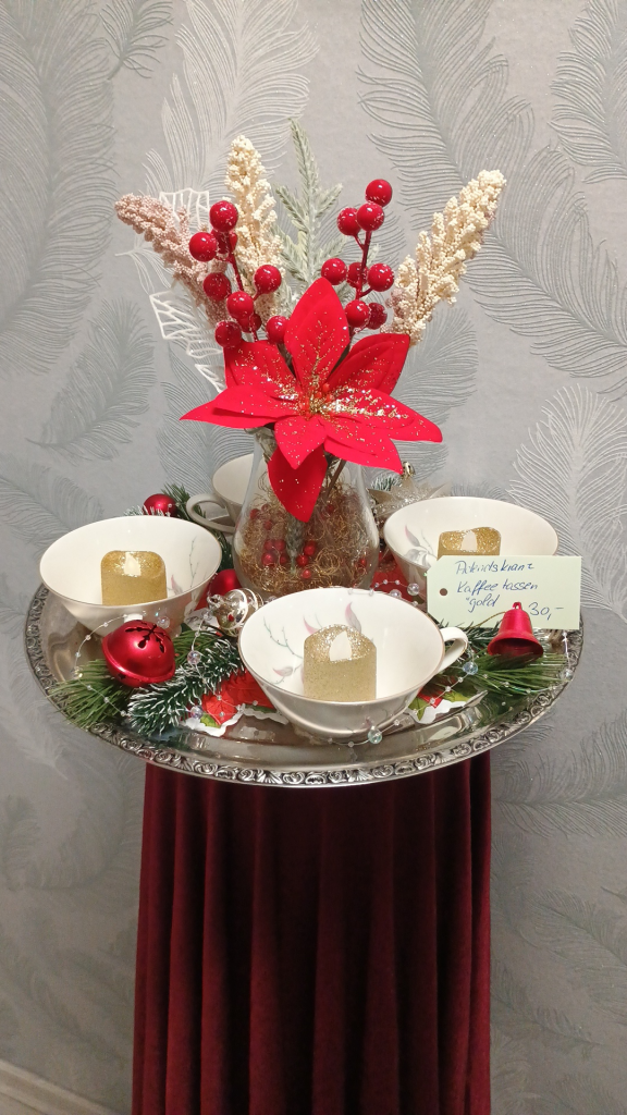 1082 - Adventskranz Kaffetassen Gold